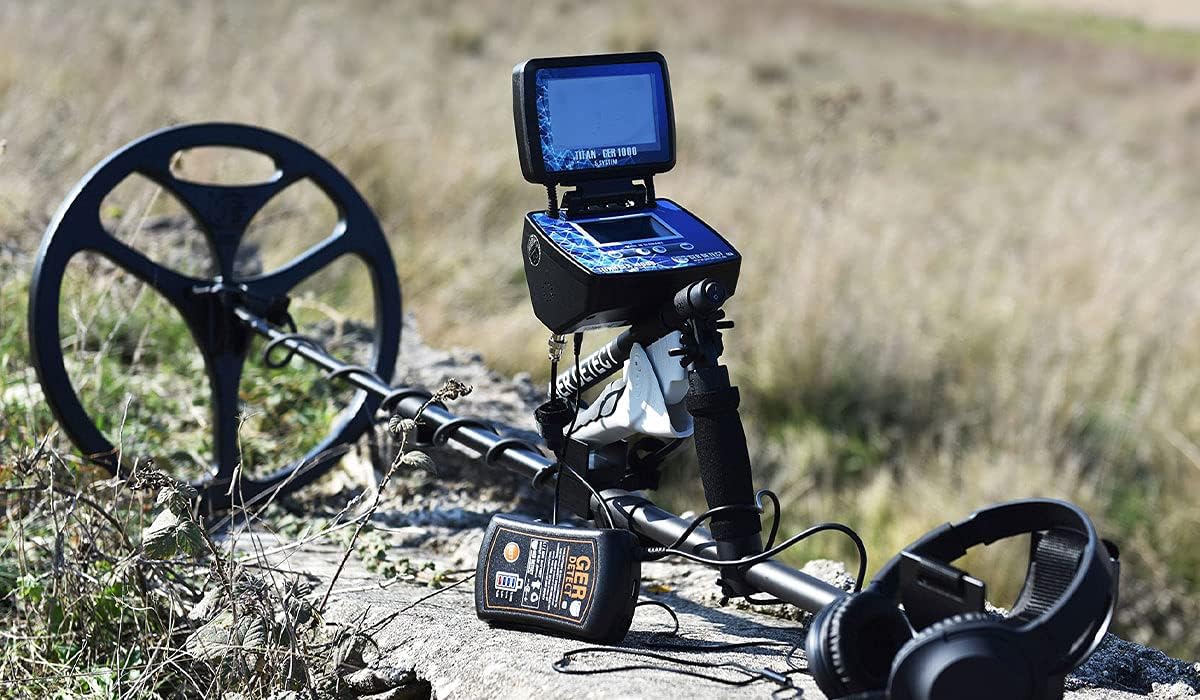 GER Detect Titan 1000 Long Range Metal Detector with 8" and 17" Coils