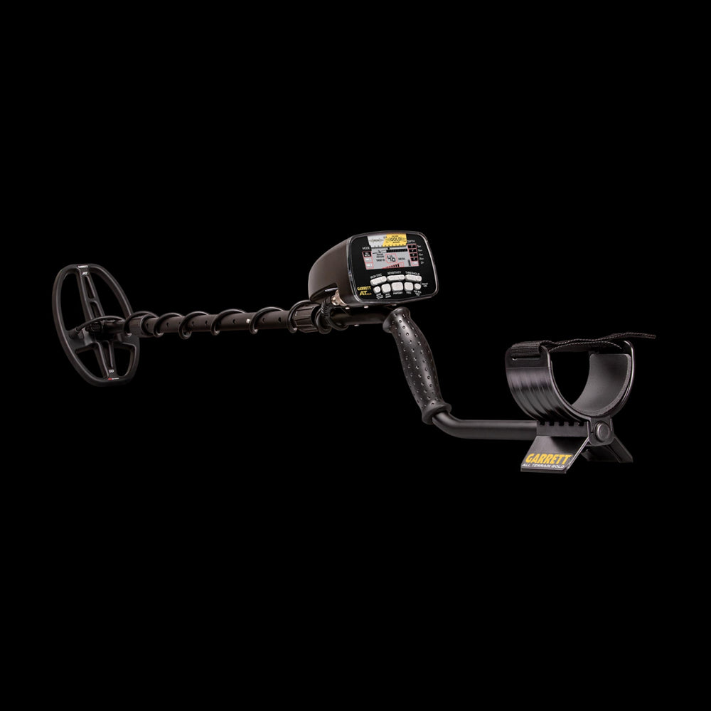 Garrett AT Gold Metal Detector Bundle